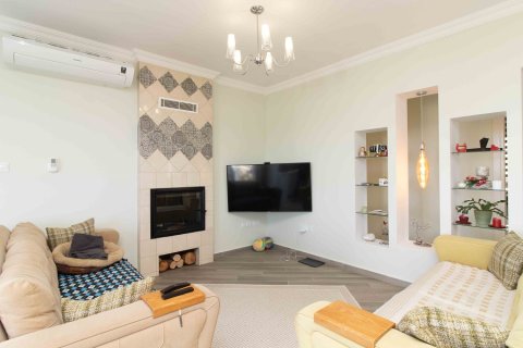 Продажа квартиры  в Гирне, Северный Кипр 3+1, 110м2, №211823 – фото 4