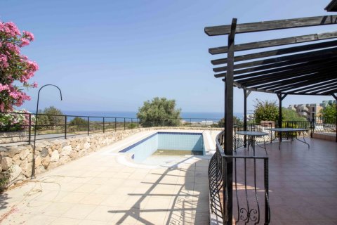 Продажа виллы  в Гирне, Северный Кипр 4+1, 130м2, №211820 – фото 2