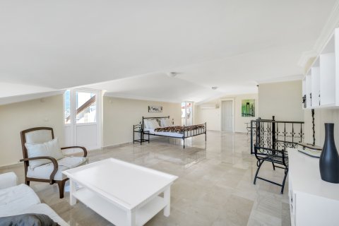 Apartment for sale  in Oba, Antalya, Turkey, 3 bedrooms, 240m2, No. 217726 – photo 20