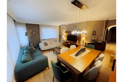 2+1 Lägenhet  i Besiktas, Istanbul, istanbul, Turkiet Nr. 215872 - 4