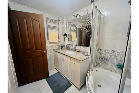 2+1 Lägenhet  i Besiktas, Istanbul, istanbul, Turkiet Nr. 215872 - 17