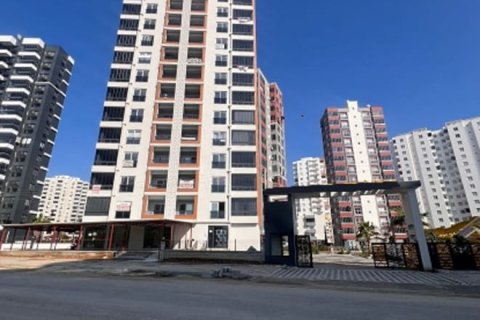Daire  2+1  Mersin, Türkiye №230640