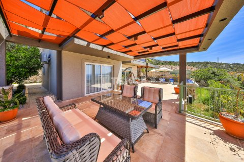 Продажа виллы  в Каше, Анталье, Турция 4+1, 300м2, №221826 – фото 15