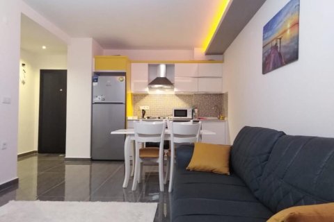 آپارتمان در  Mahmutlar ، ترکیه 60 متر مربع.  شماره 215734