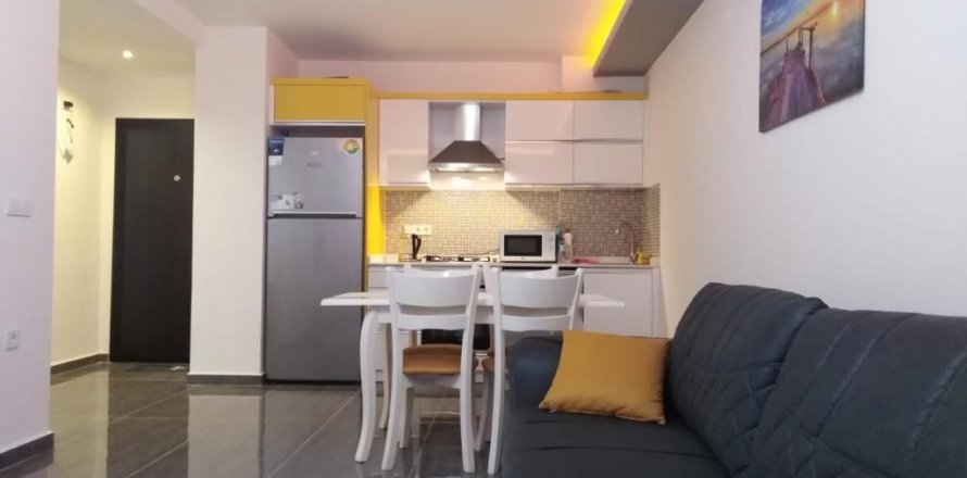 آپارتمان در  Mahmutlar ، ترکیه 60 متر مربع.  شماره 215734