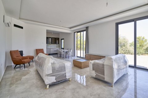 Продажа виллы  в Чаталкое, Гирне, Северный Кипр 4+1, №214616 – фото 7