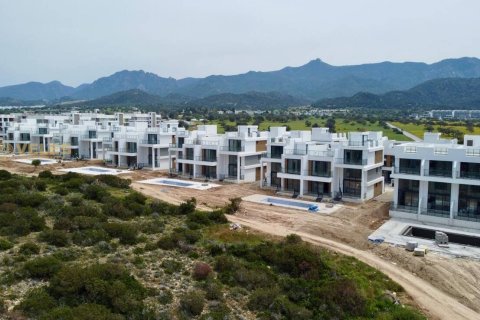 آپارتمان در  Tatlisu ، ترکیه 2 خوابه ، 166 متر مربع.  شماره 214611 - 17