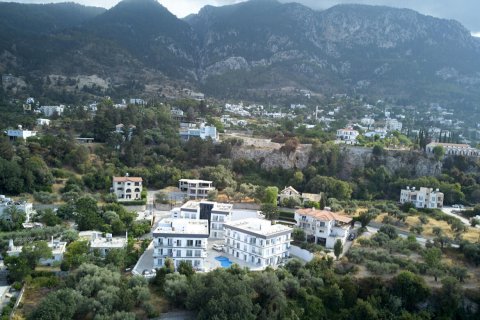 2+1 Lägenhet  i Lapta, Girne,  Nr. 214617 - 3