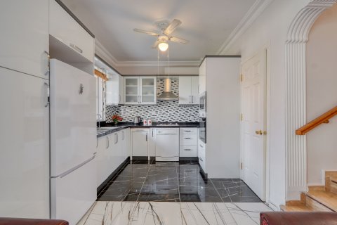 Продажа виллы  в Кестеле, Анталье, Турция 3+1, 160м2, №218726 – фото 3