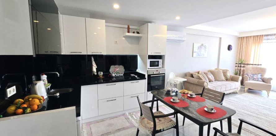 1+1 Apartment  in Mahmutlar, Antalya, Turkey No. 218722