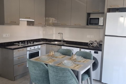 2+1 Leilighet  i Mahmutlar, Antalya, Tyrkia Nr. 218188 - 4