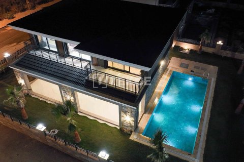 4+1 Villa  i Kusadasi, Aydin, Tyrkia Nr. 217089 - 2