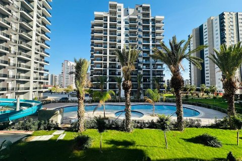 Daire  2+1  Mersin, Türkiye №230371