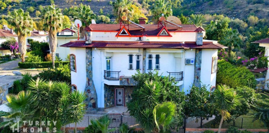 4+1 Villa i Alanya, Antalya, Tyrkia Nr. 233693