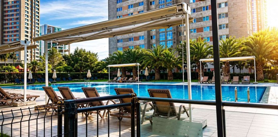 3+1 Apartment in Istanbul, Turkey No. 232693