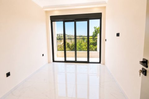 2+2 Lägenhet i Oba, Antalya, Turkiet Nr. 227595 - 18