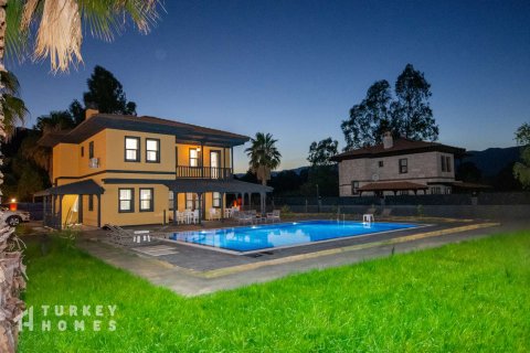 3+1 Villa  in Marmaris, Mugla, Türkei Nr. 233468 - 2