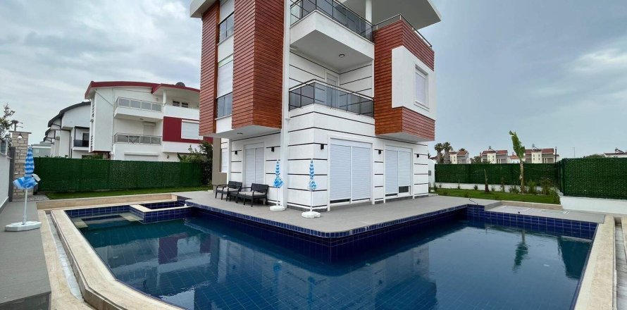4+1 Villa  i Belek, Antalya, Tyrkiet Nr. 229061