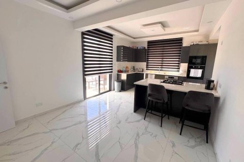 Аренда виллы в Караогланоглу, Гирне, Северный Кипр 4+1, 300м2, №213852 – фото 25