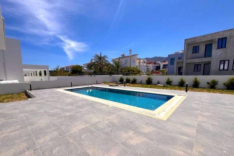 Аренда виллы в Караогланоглу, Гирне, Северный Кипр 4+1, 300м2, №213852 – фото 3