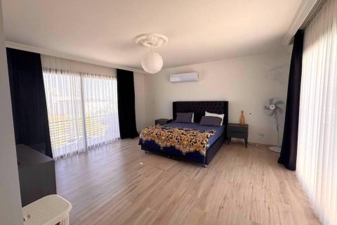 Аренда виллы в Караогланоглу, Гирне, Северный Кипр 4+1, 300м2, №213852 – фото 13