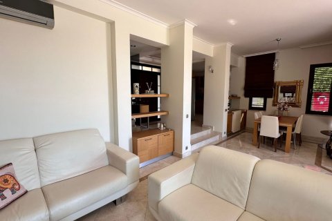 Аренда квартиры  в Аланье, Анталье, Турция 3+1, 220м2, №216886 – фото 25