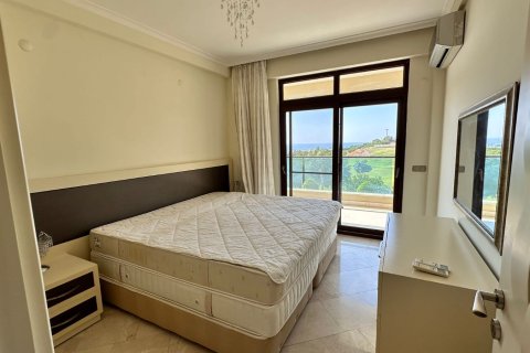 Аренда квартиры  в Аланье, Анталье, Турция 3+1, 220м2, №216886 – фото 17