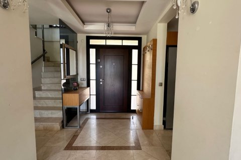 Аренда квартиры  в Аланье, Анталье, Турция 3+1, 220м2, №216886 – фото 24