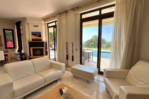 Аренда квартиры  в Аланье, Анталье, Турция 3+1, 220м2, №216886 – фото 18