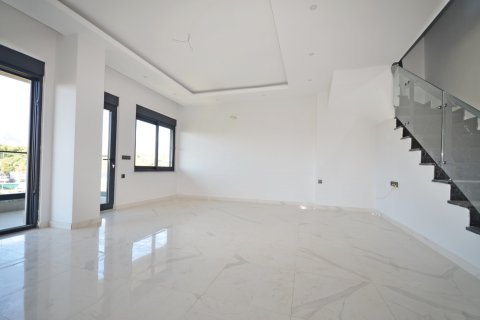 Аренда квартиры в Аланье, Анталье, Турция 2+1, 100м2, №216882 – фото 3