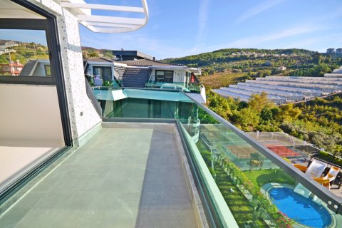 Аренда квартиры  в Аланье, Анталье, Турция 3+1, 141м2, №216884 – фото 19