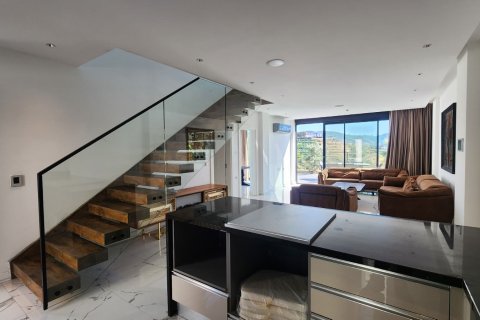 Продажа виллы  в Каргыджаке, Аланье, Анталье, Турция 3+1, 180м2, №212294 – фото 8