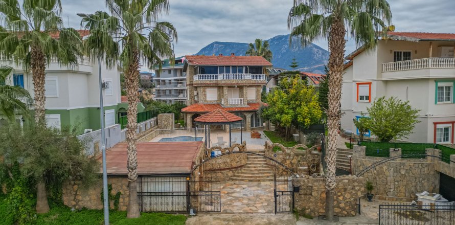 7+2 Villa i Oba, Antalya, Tyrkiet Nr. 217883