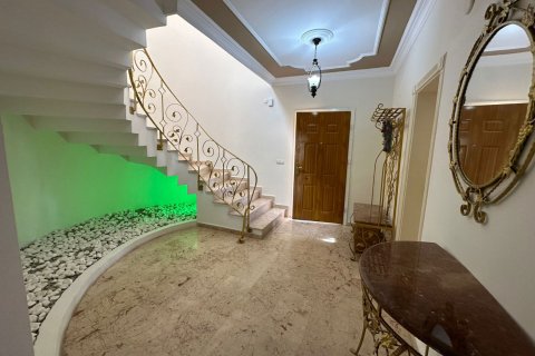 3+1 Villa  i Mahmutlar, Antalya, Tyrkiet Nr. 217879 - 13