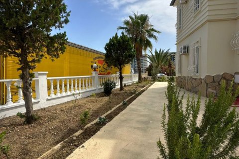 3+1 Villa  i Mahmutlar, Antalya, Tyrkiet Nr. 217879 - 21