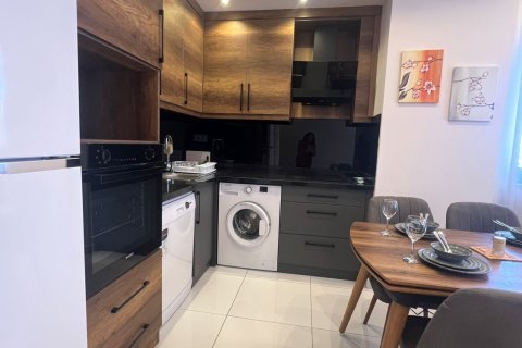 2+1 Lägenhet  i Mahmutlar, Antalya, Turkiet Nr. 217403 - 4