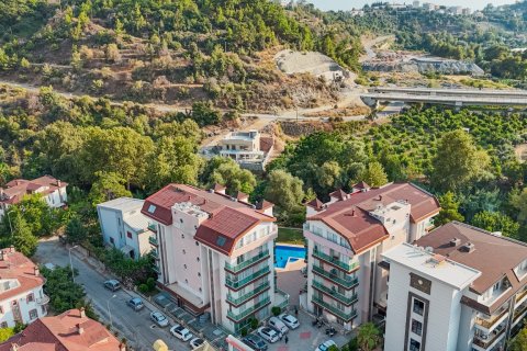 Аренда квартиры  в Аланье, Анталье, Турция 3+1, 140м2, №216915 – фото 3