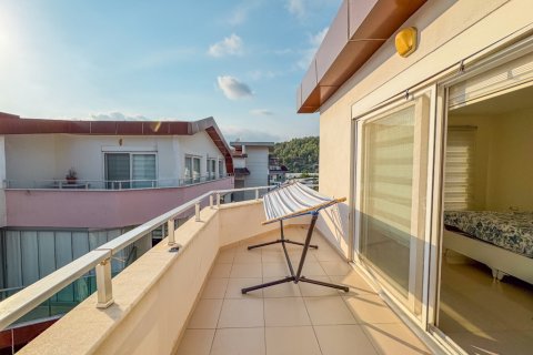 Аренда квартиры  в Аланье, Анталье, Турция 3+1, 140м2, №216915 – фото 19