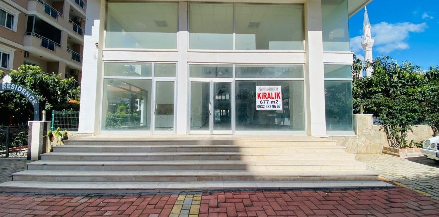 Магазин  600м2 в Махмутларе, Анталья, Турция №213324