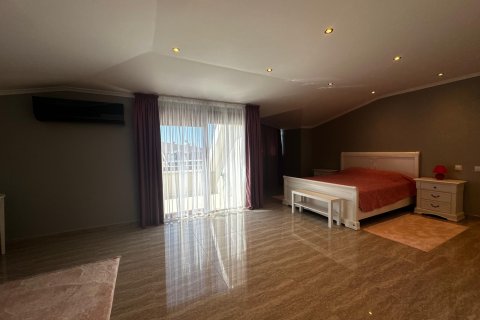 آپارتمان در  Oba ، ترکیه 4 خوابه ، 261 متر مربع.  شماره 219205 - 8
