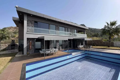 Вилла  4-х ком. в Аланье, Анталья, Турция №222982