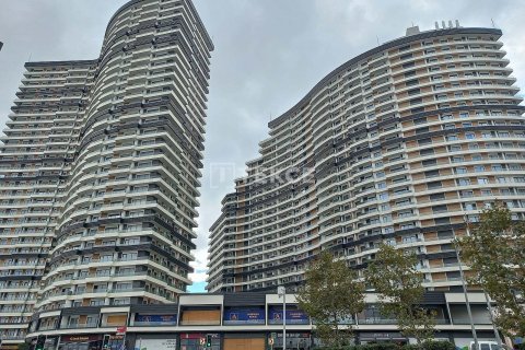 آپارتمان در  Bueyuekcekmece ، ترکیه 3 خوابه ، 193 متر مربع.  شماره 222371