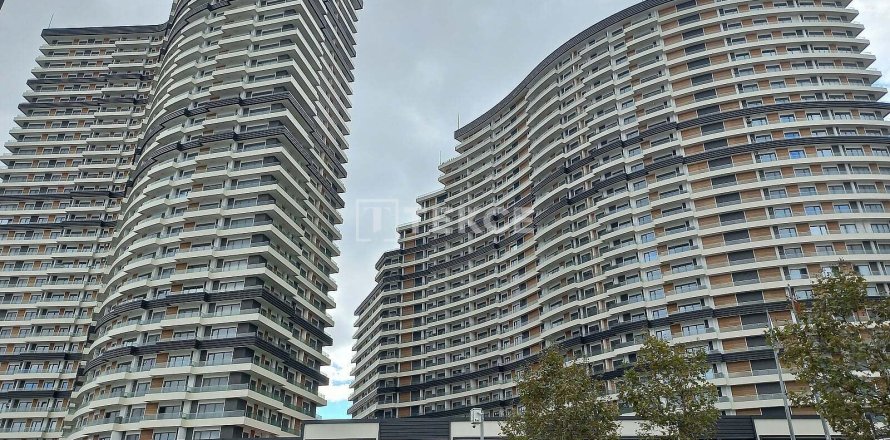 آپارتمان در  Bueyuekcekmece ، ترکیه 3 خوابه ، 193 متر مربع.  شماره 222371