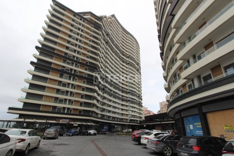 آپارتمان در  Bueyuekcekmece ، ترکیه 3 خوابه ، 193 متر مربع.  شماره 222371 - 2