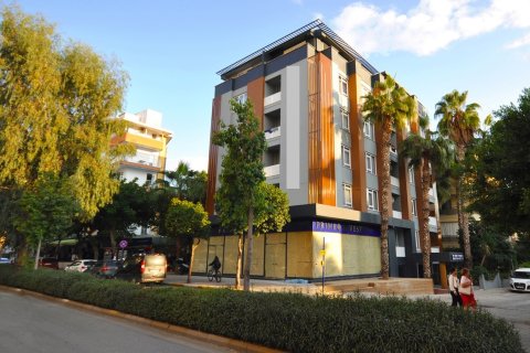 1+1 Apartment  in Alanya, Antalya, Turkey No. 231495