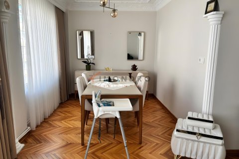 3+1 Lejlighed  i Fatih, Istanbul, Tyrkiet Nr. 228787 - 3
