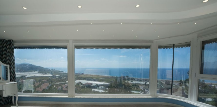 Villa  2+2  Alanya, Antalya, Türkiye №219313