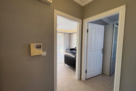 Аренда квартиры  в Аланье, Анталье, Турция 1+1, 75м2, №216717 – фото 14