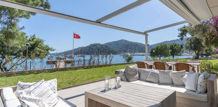 3+1 Apartment  in Gocek, Mugla, Turkey No. 233285