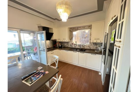 ویلا در Silivri ، ترکیه 5 خوابه ، 400 متر مربع. شماره 214811 - 21